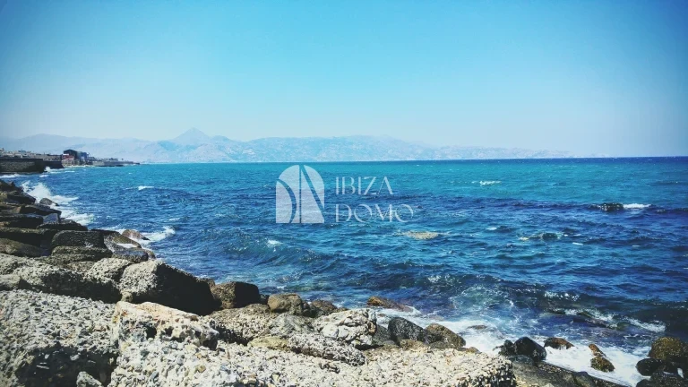 Ibiza Domo Es Viver, adosados de obra nueva