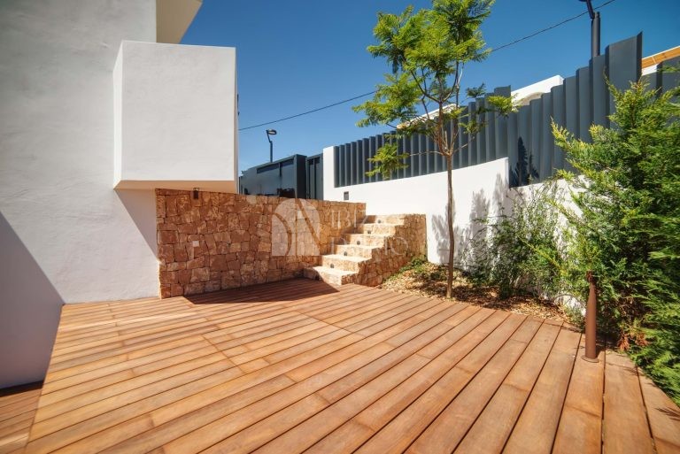 d615af6a-0427-4817-82c7-9ec77a3d100d.jpg