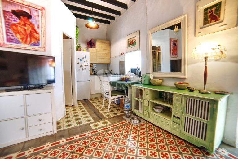 aabff818-9dbf-4676-8f89-e652a1d191ae.jpg